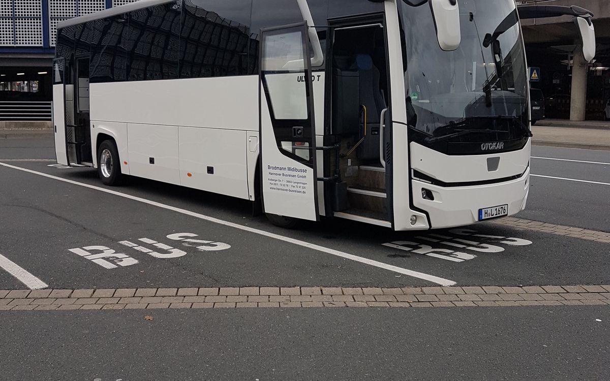 Otokar Midibus mit 32 Sitzplätzen